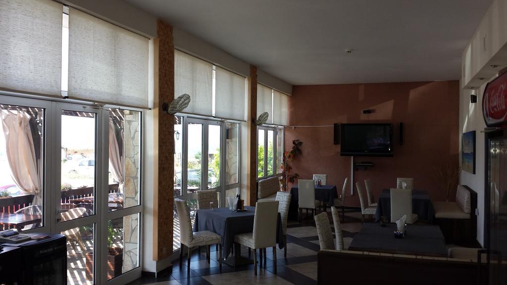 Guest House Compass Lozenec Exteriér fotografie